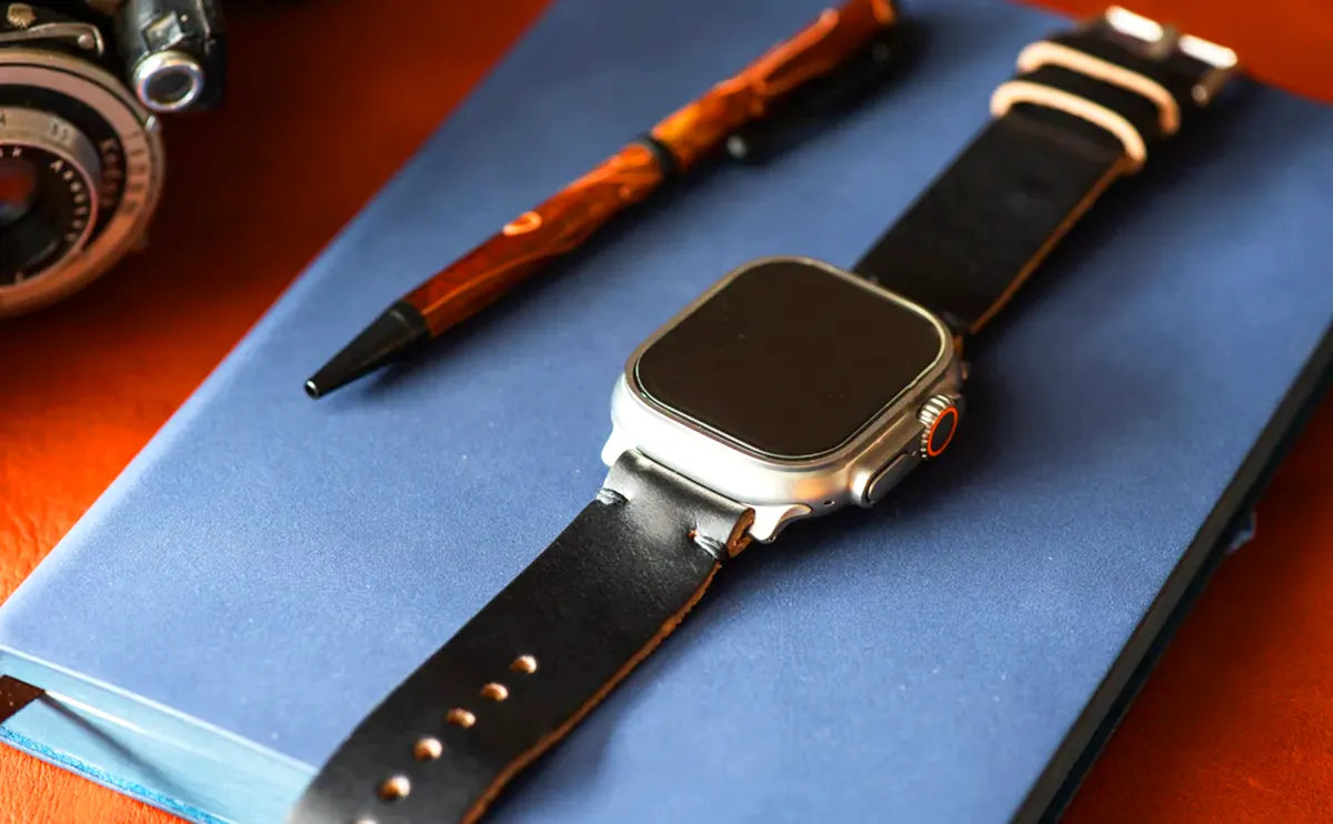 Top 10 Leather Apple Watch Bands for Men in 2025