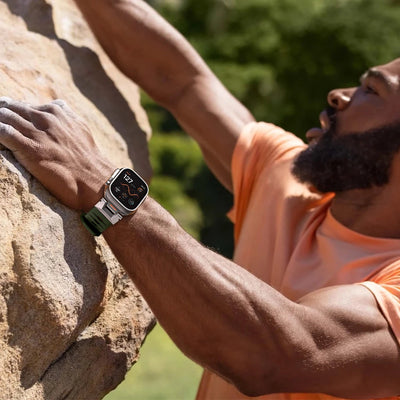 Bandletic_fluororubber_Apple_Watch_Band_Black_Adapter 